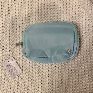 NWT Blue Everywhere Belt Bag 1L